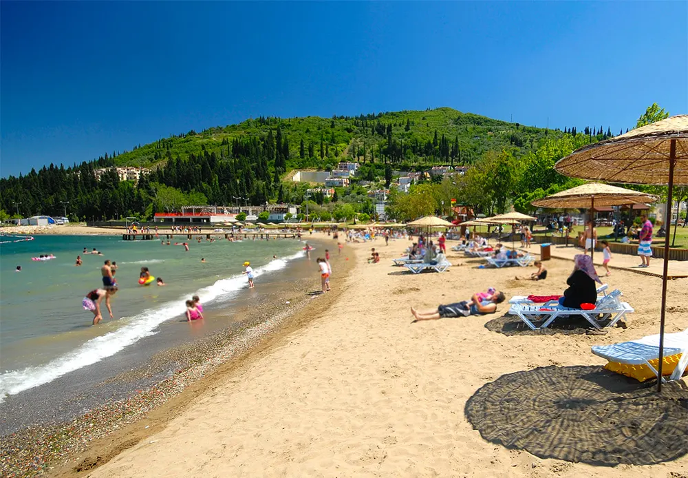 Karamürsel Altın Kemer Plajı